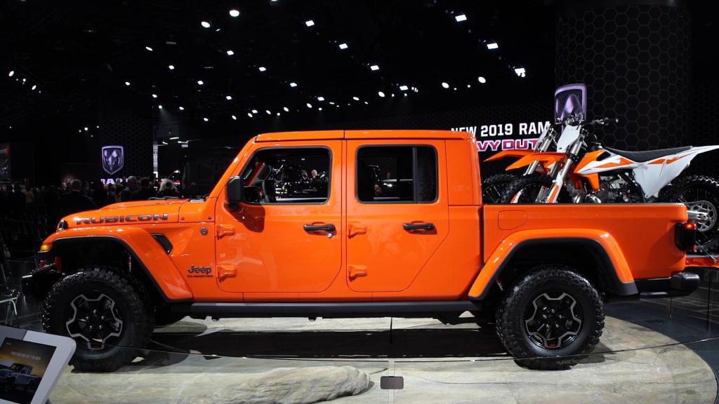 HD Image of Jeep Gladiator Side