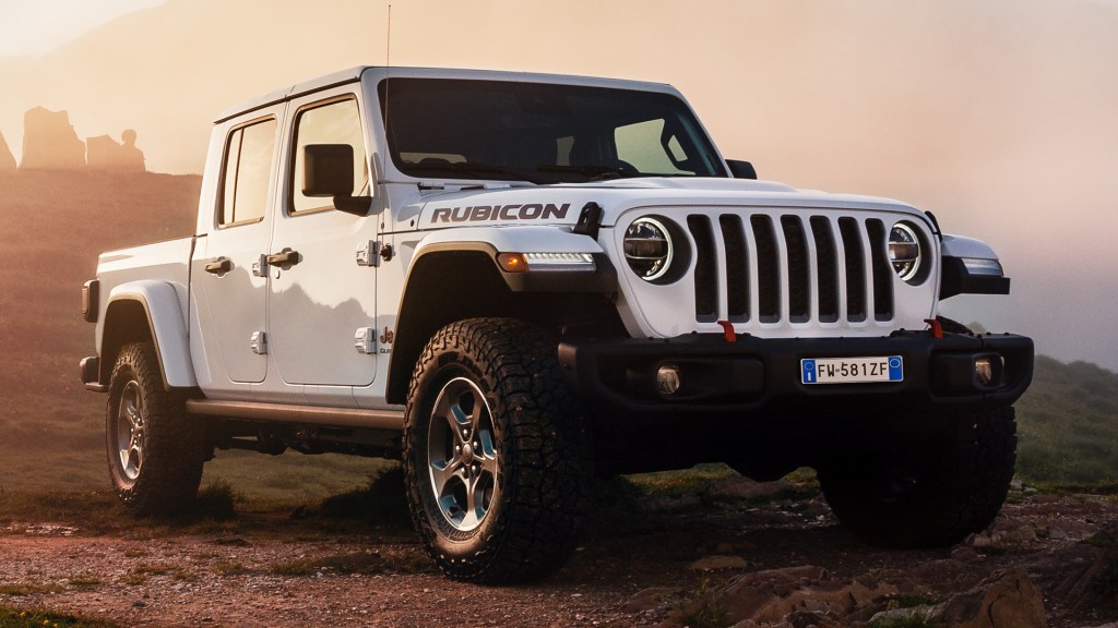 HD Image of White Jeep Gladiator